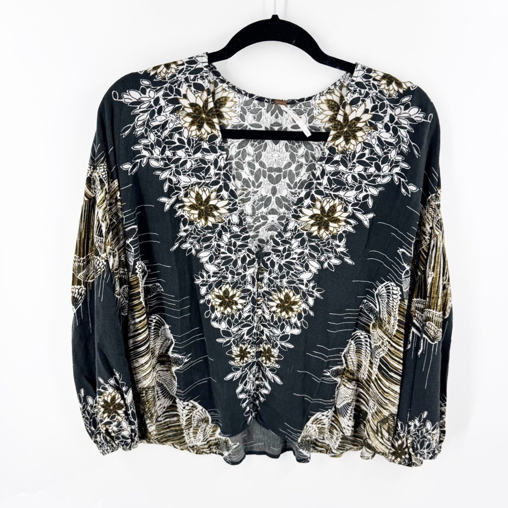 ✅ Free People Birds of a Feather Top Womens size S‎ Black Deep V-Neck Button Up